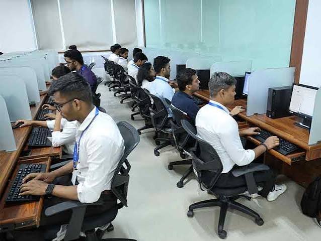 Classroom &amp;amp;amp; Facilities